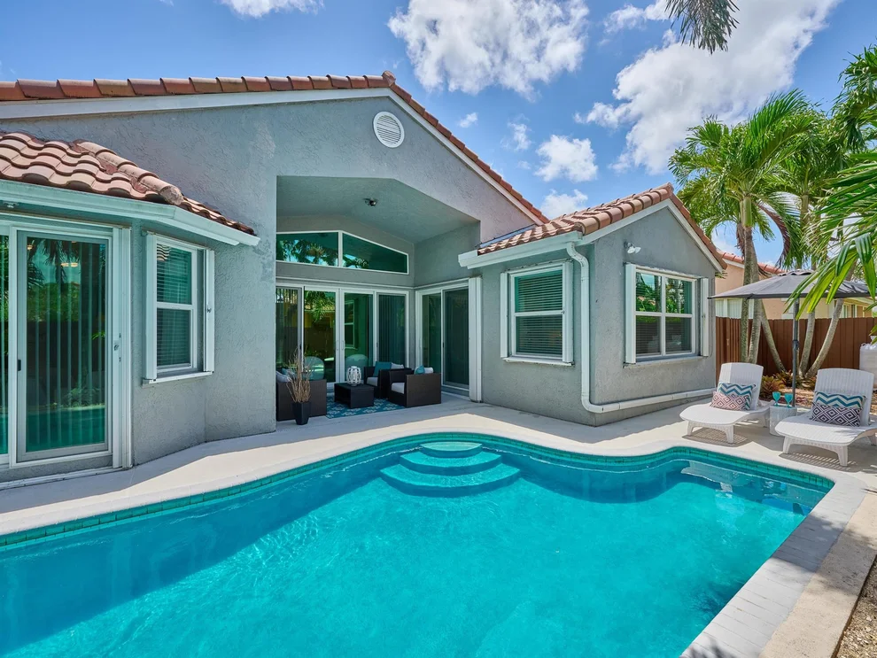Unit for sale at 3277 NW 22nd Avenue, Oakland Park, FL 33309