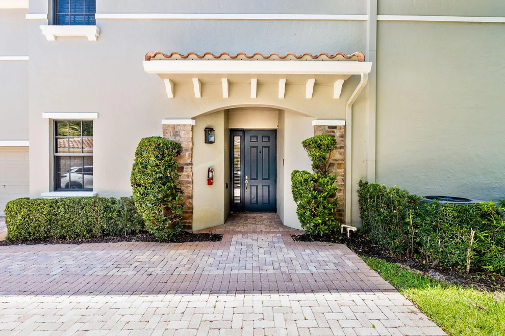 Unit for sale at 7543 Old Thyme Court, Parkland, FL 33076