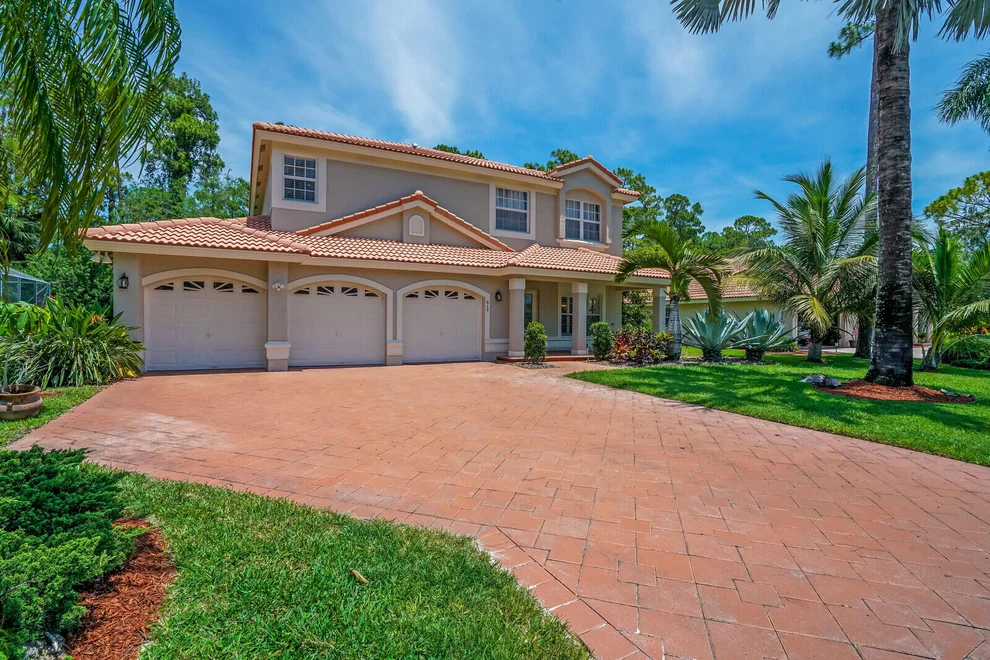 Unit for sale at 612 Cypress Green Circle, Wellington, FL 33414