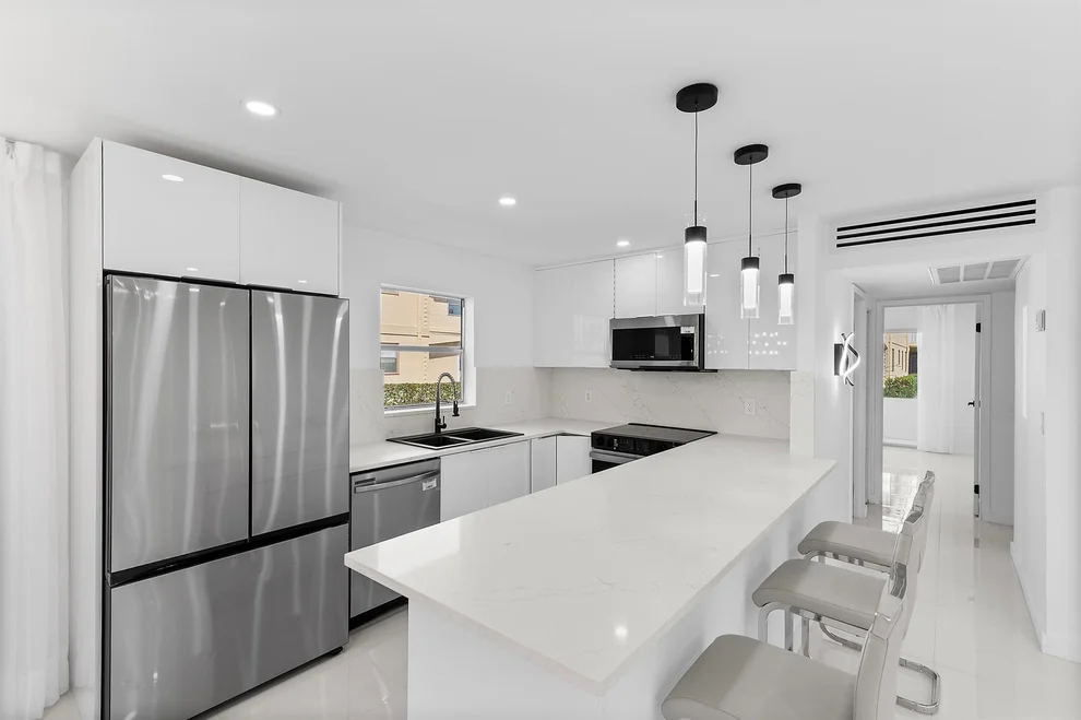 Unit for sale at 200 Saxony E, Delray Beach, FL 33446