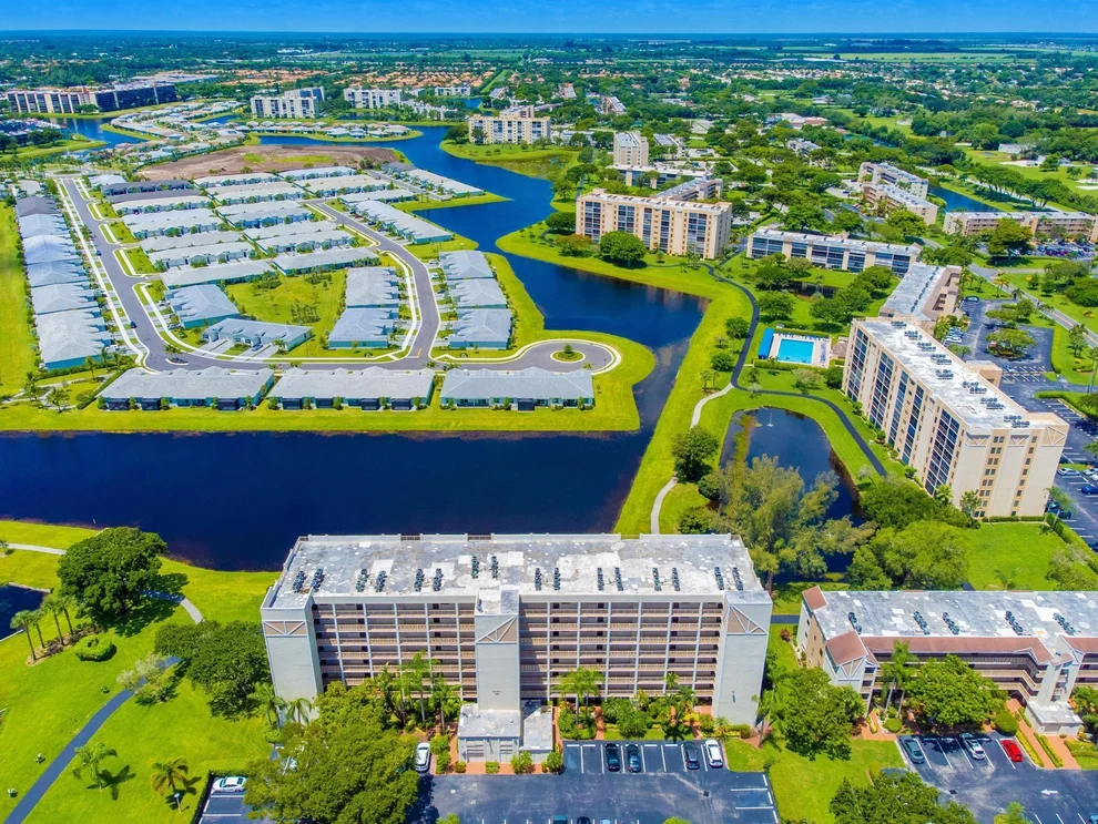 Unit for sale at 14425 Strathmore Lane, Delray Beach, FL 33446