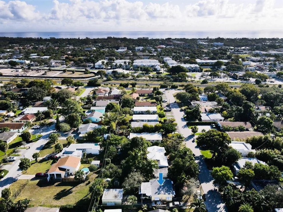 Unit for sale at 225 NE 10th Street, Delray Beach, FL 33444