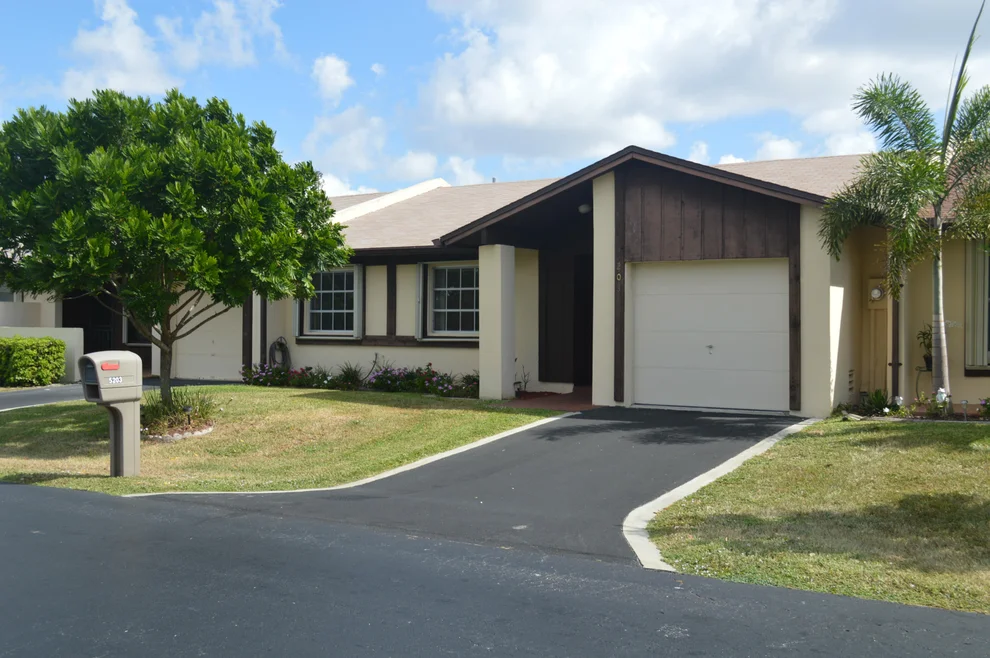 Unit for sale at 5203 Copperleaf Circle, Delray Beach, FL 33484