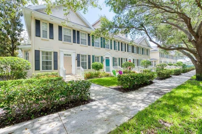 Unit for sale at 340 Jacaranda Drive, Jupiter, FL 33458