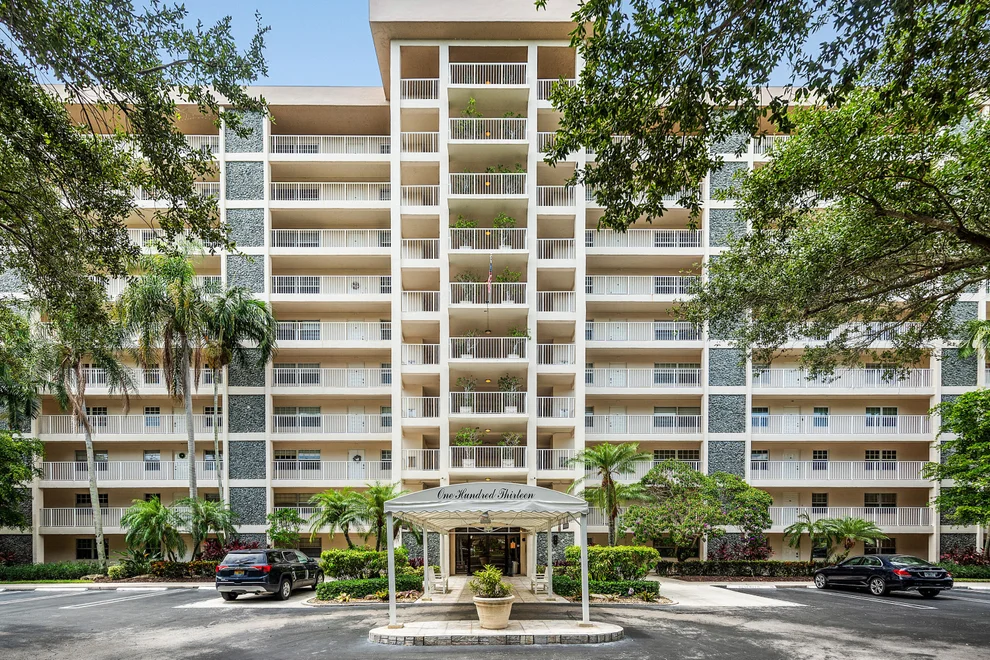 Unit for sale at 3520 Oaks Way, Pompano Beach, FL 33069