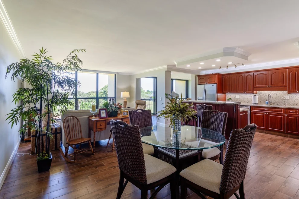 Unit for sale at 5350 Woodland Lakes Drive, Palm Beach Gardens, FL 33418