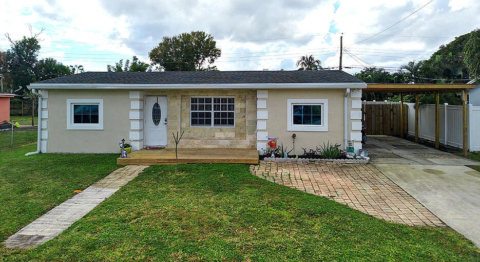 Unit for sale at 3890 Ocala Road, Lake Worth, FL 33462