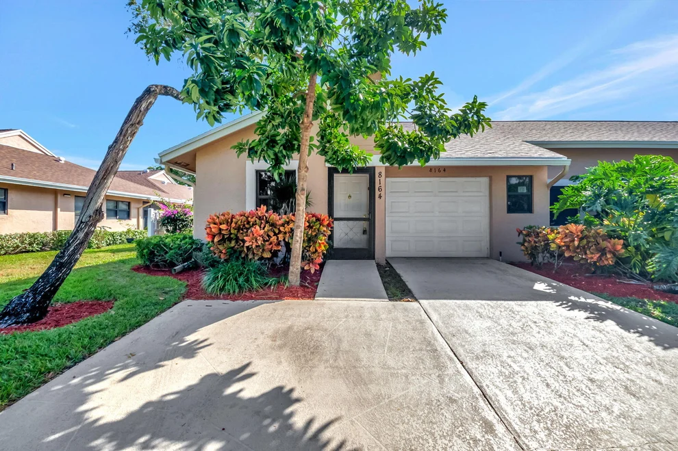 Unit for sale at 8164 Sweetbriar Way, Boca Raton, FL 33496
