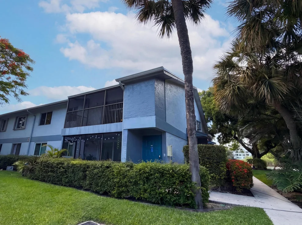 Unit for sale at 2737 S Oakland Forest Drive, Oakland Park, FL 33309