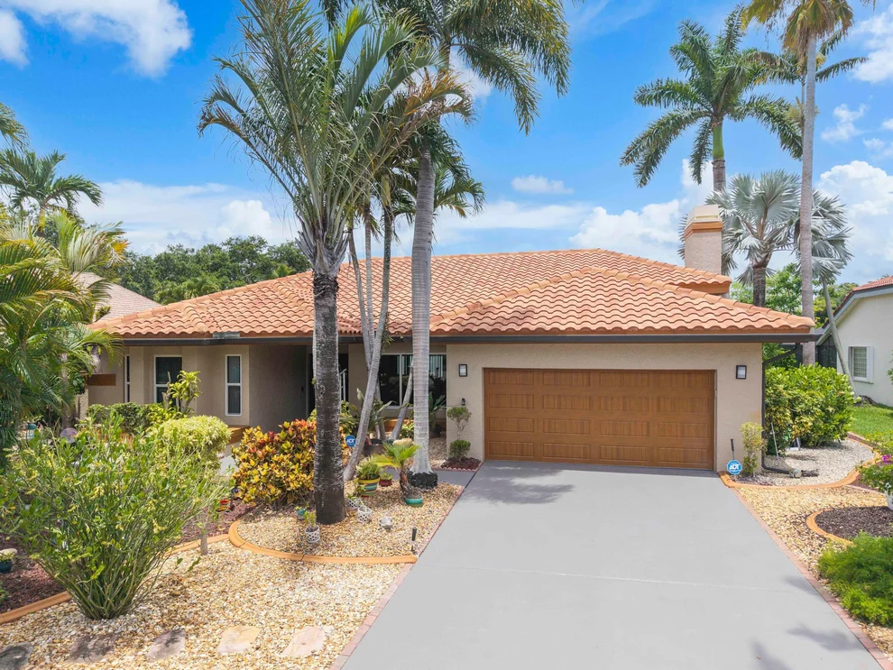 Unit for sale at 5911 NW 60th Avenue, Parkland, FL 33067