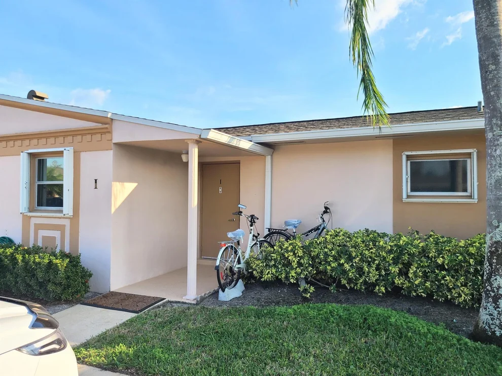 Unit for sale at 2546 Dudley I Drive E, West Palm Beach, FL 33415
