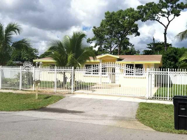 Unit for sale at 631 Carolina Avenue, Fort Lauderdale, FL 33312