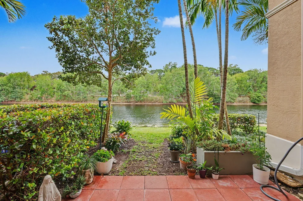 Unit for sale at 4531 Artesa Way S, Palm Beach Gardens, FL 33418