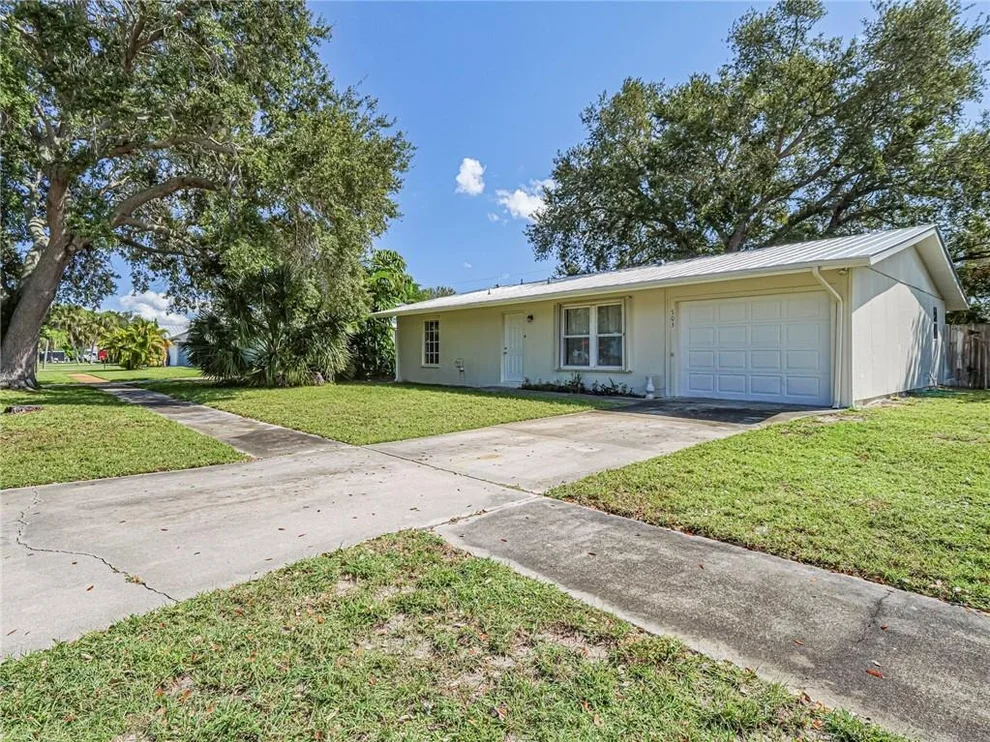 Unit for sale at 503 20th Street SW, Vero Beach, FL 32962