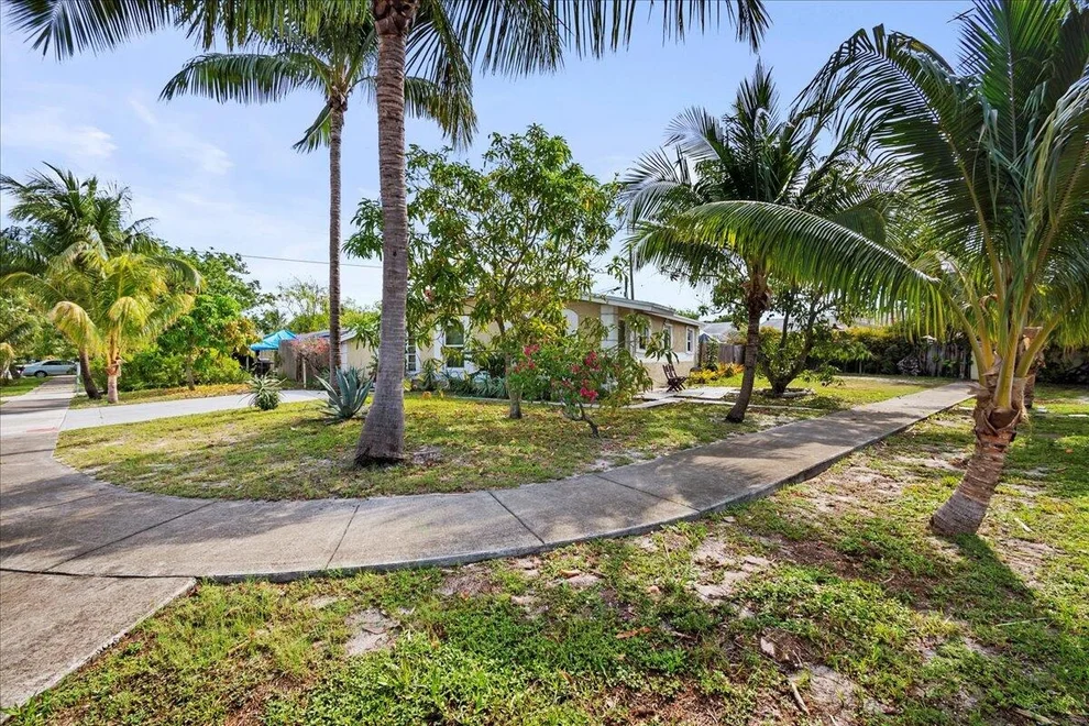 Unit for sale at 5290 NE 10 Avenue, Deerfield Beach, FL 33064