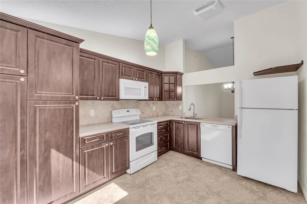 Unit for sale at 3246 Carambola Circle S, Coconut Creek, FL 33066