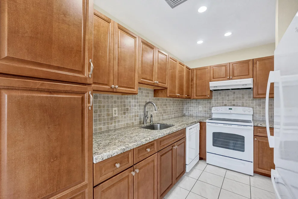 Unit for sale at 1140 Mahogany Way, Delray Beach, FL 33445