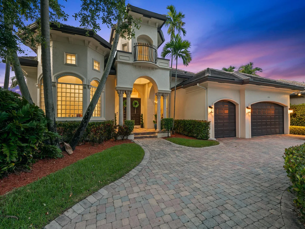 Unit for sale at 10787 Blue Palm Street, Plantation, FL 33324