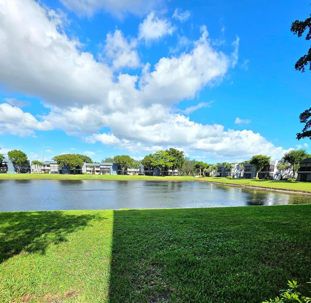 Unit for sale at 15072 Ashland Place, Delray Beach, FL 33484