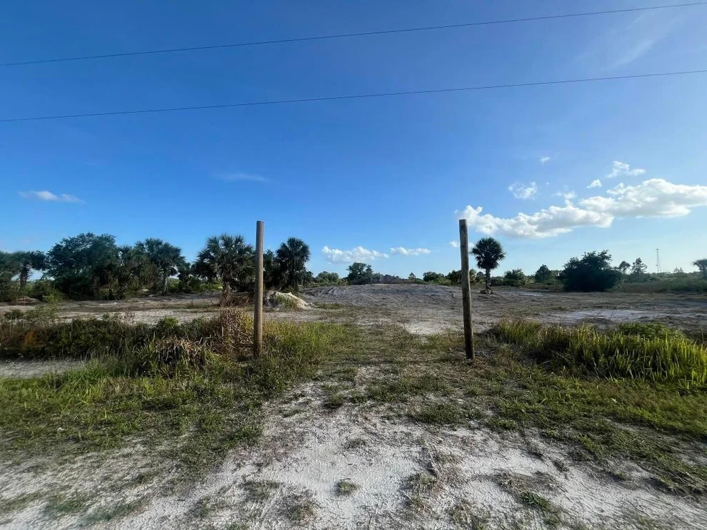 Unit for sale at 16058 NW 290th Street, Okeechobee, FL 34972