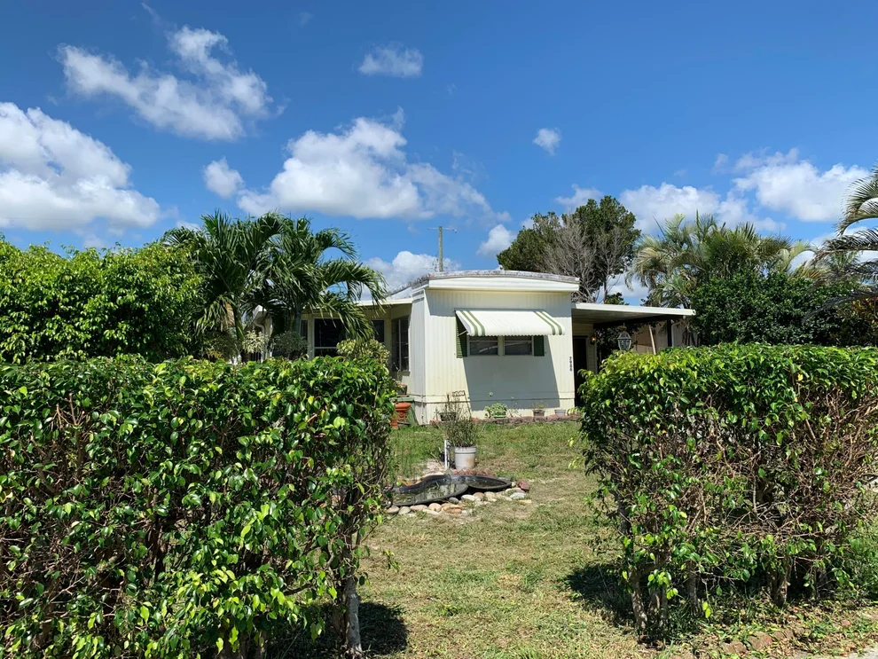 Unit for sale at 7986 SE Wren Avenue, Hobe Sound, FL 33455
