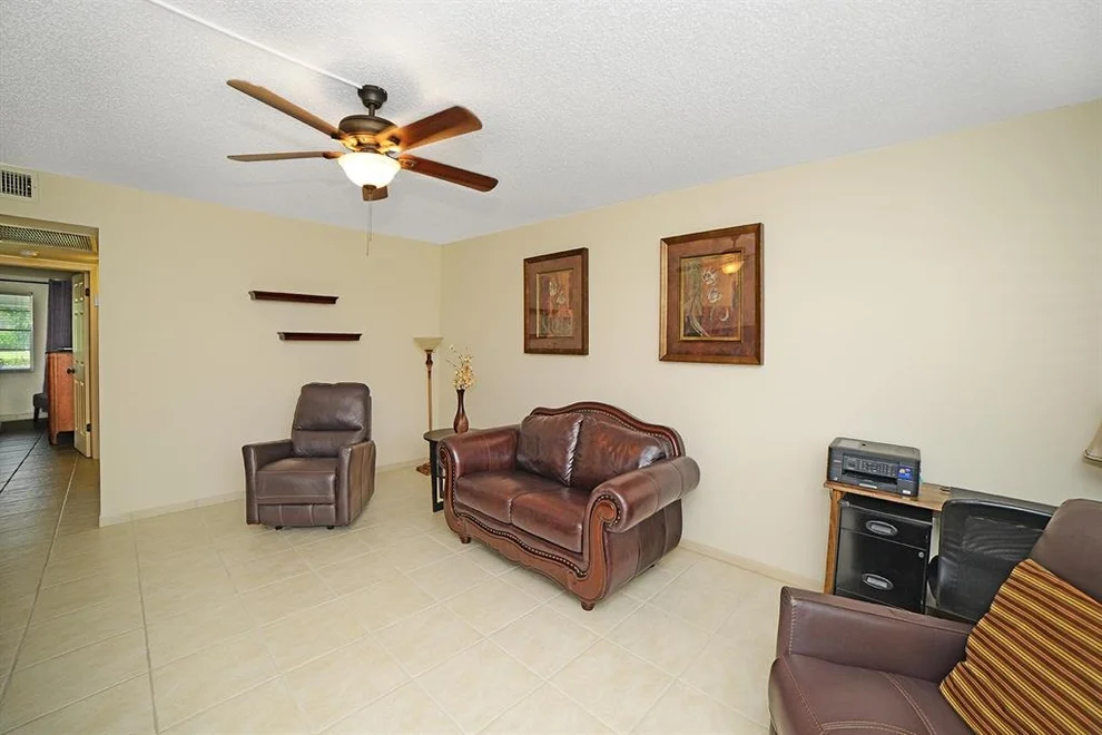Unit for sale at 180 Brighton E, Boca Raton, FL 33434