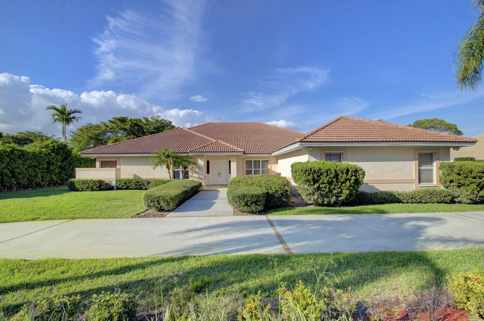 Unit for sale at 4379 Saint Andrews Drive, Boynton Beach, FL 33436