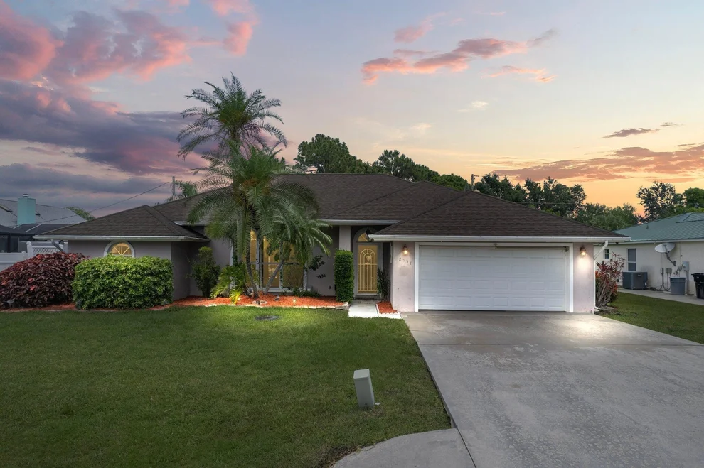 Unit for sale at 2557 SE Calusa Avenue, Port St Lucie, FL 34952