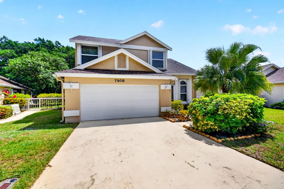 Unit for sale at 7908 Mansfield Hollow Road, Delray Beach, FL 33446