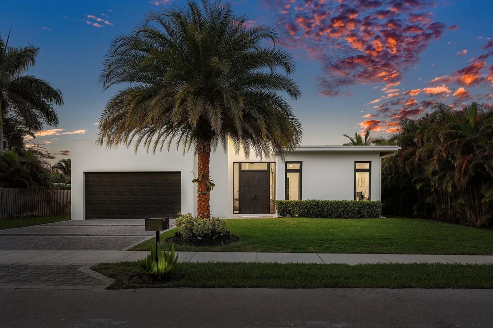 Unit for sale at 213 NE 14th Street, Delray Beach, FL 33444