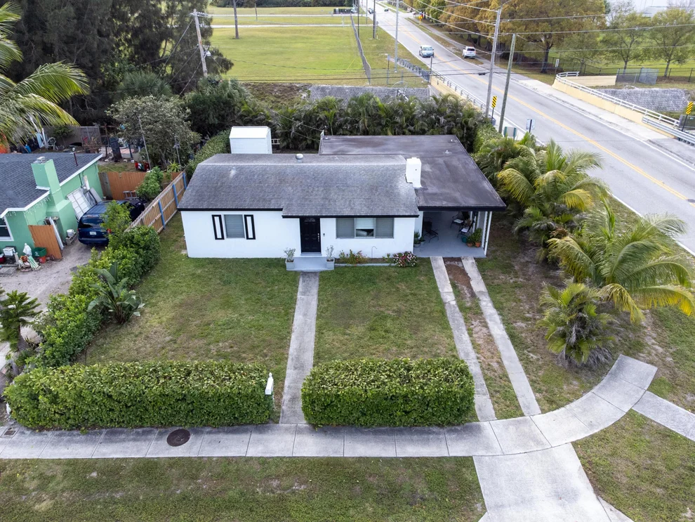 Unit for sale at 2101 Quail Drive, West Palm Beach, FL 33409