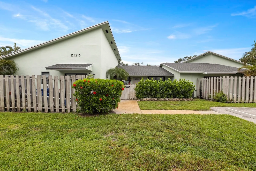 Unit for sale at 431 Jupiter Lakes Boulevard, Jupiter, FL 33458
