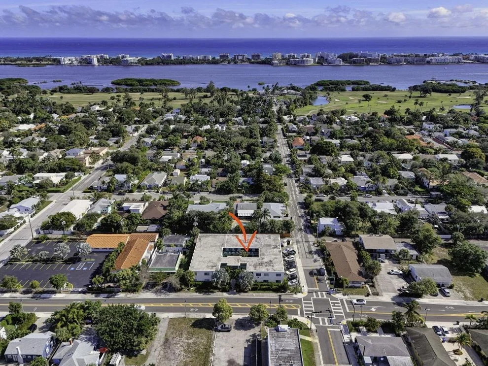 Unit for sale at 702 N Federal Highway, Lake Worth Beach, FL 33460