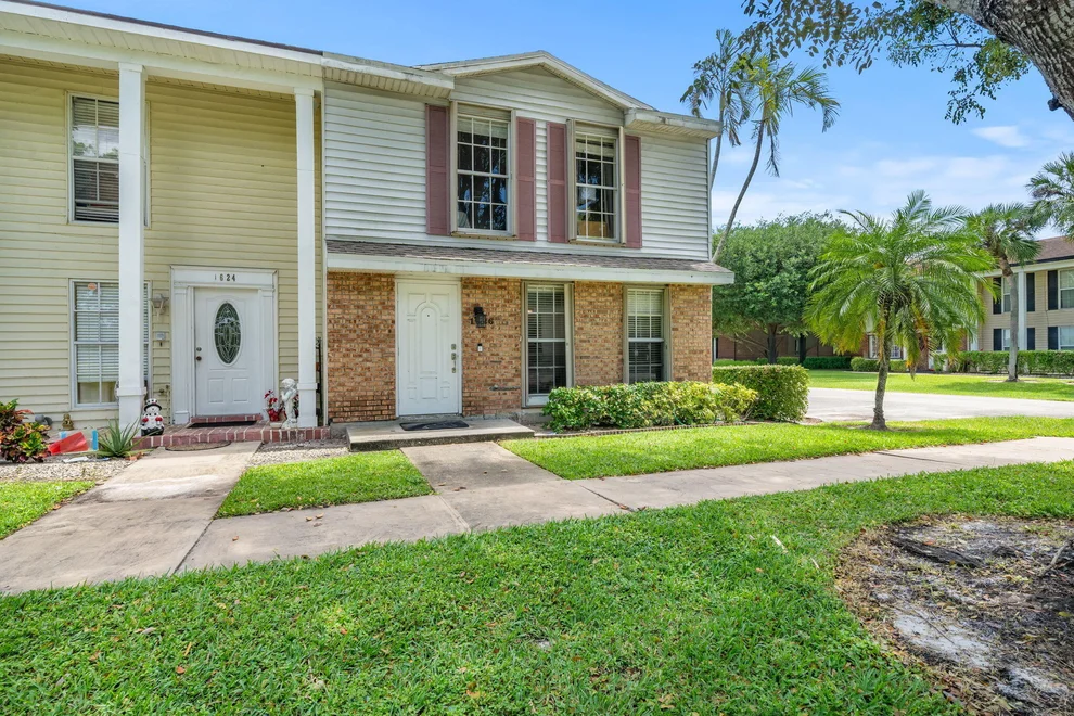 Unit for sale at 1626 Brier Patch Trail, Wellington, FL 33414