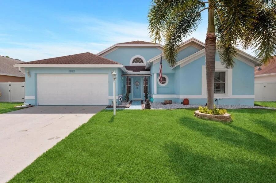 Unit for sale at 81 Maple Lane, Boynton Beach, FL 33436
