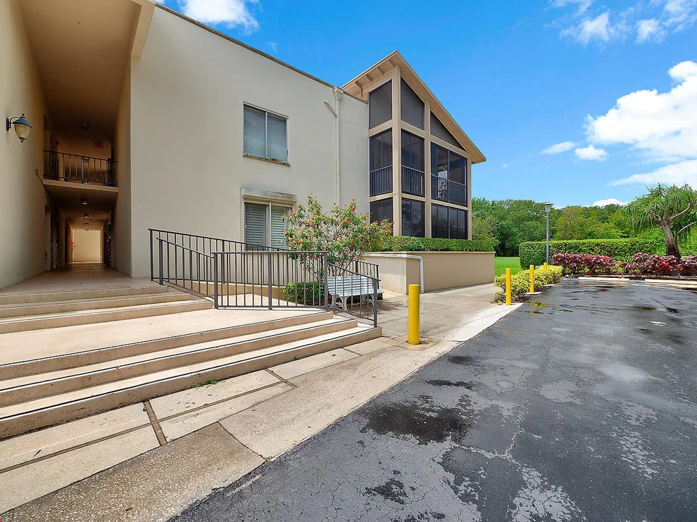 Unit for sale at 11811 Ave Of The Pga, Palm Beach Gardens, FL 33418