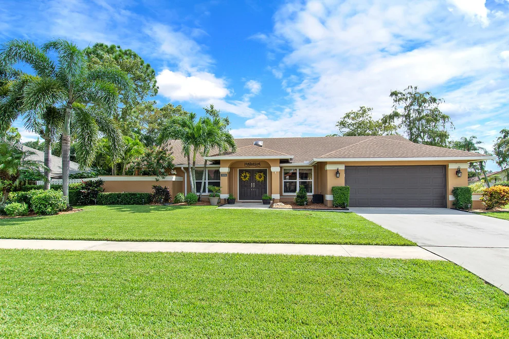 Unit for sale at 1576 Wiltshire Village Drive, Wellington, FL 33414