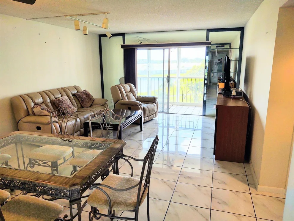 Unit for sale at 6936 Huntington Lane, Delray Beach, FL 33446