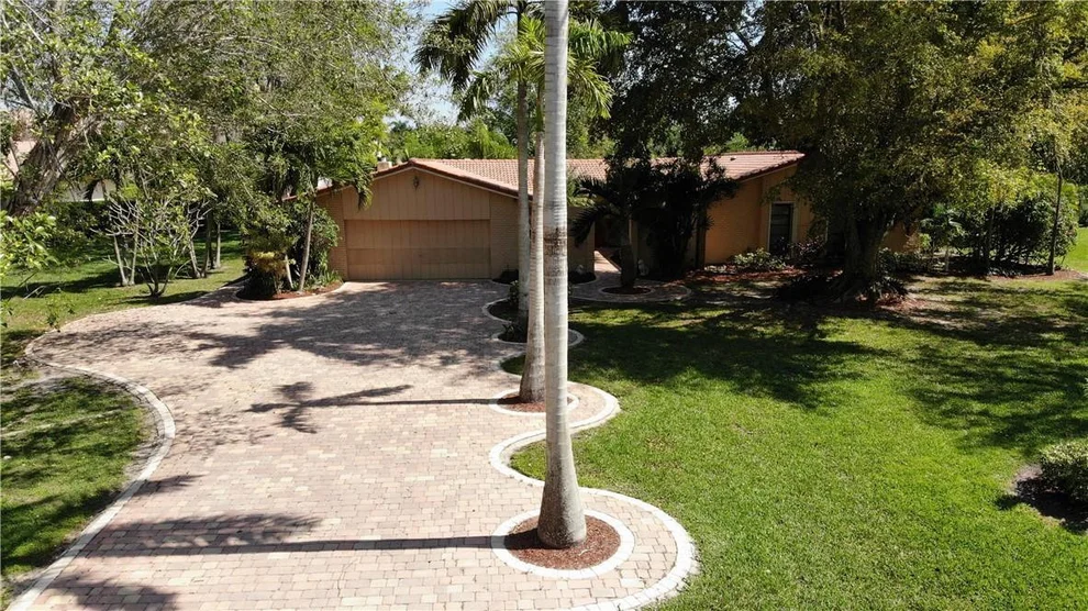 Unit for sale at 3901 NW 101st Drive, Coral Springs, FL 33065