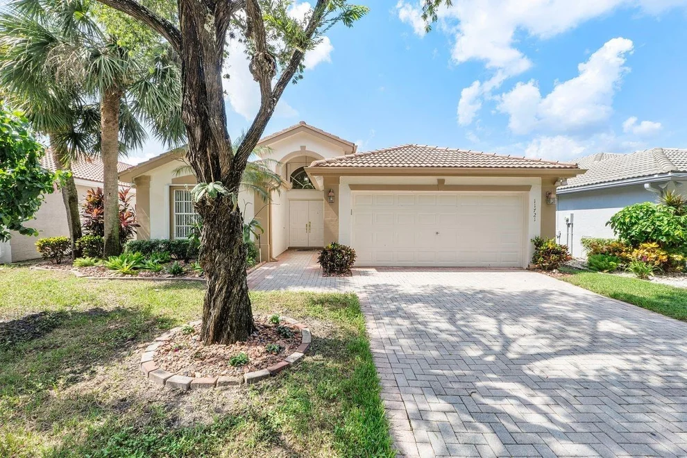Unit for sale at 11721 Castellon Court, Boynton Beach, FL 33437