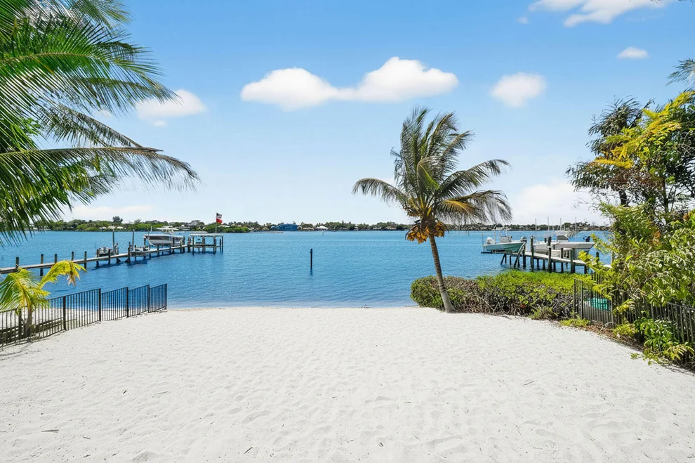 Unit for sale at 114 W Riverside Drive, Jupiter, FL 33469