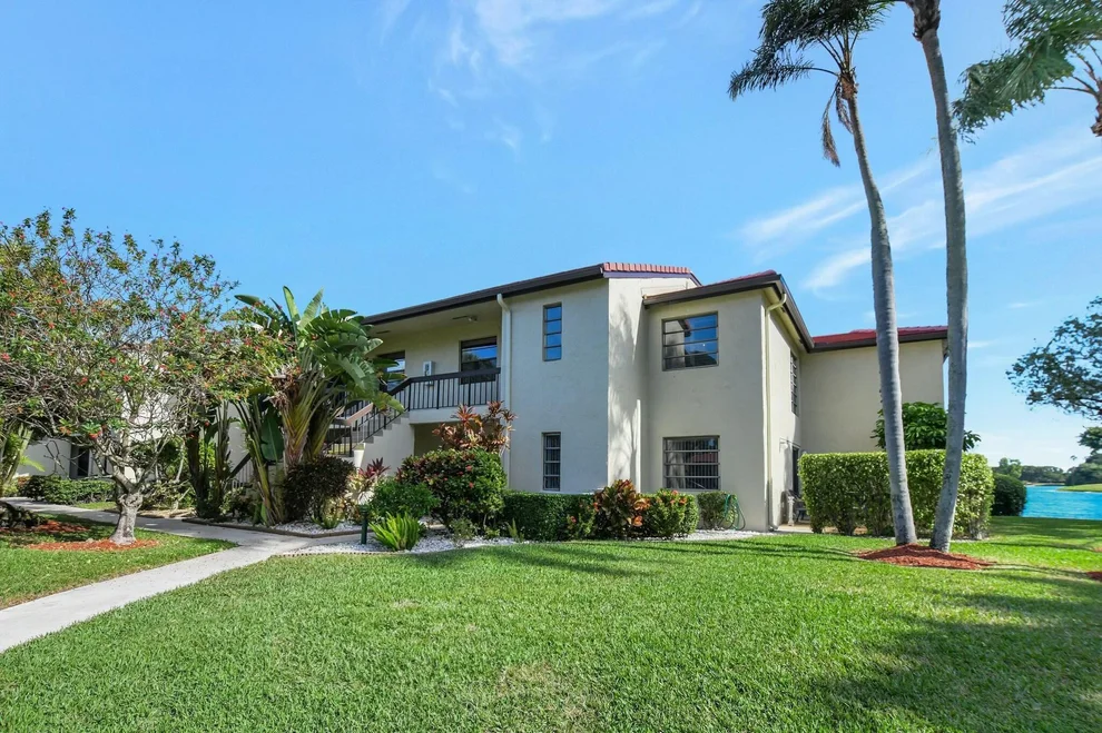 Unit for sale at 8305 Casa Del Lago, Boca Raton, FL 33433