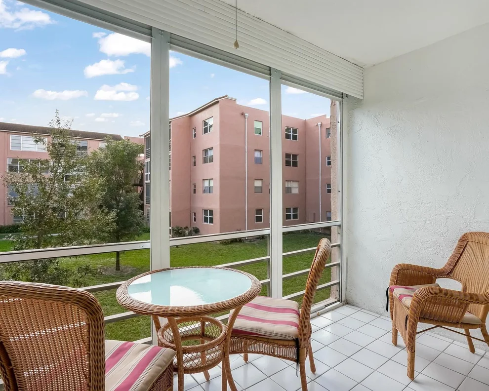 Unit for sale at 2851 Somerset Drive, Lauderdale Lakes, FL 33311
