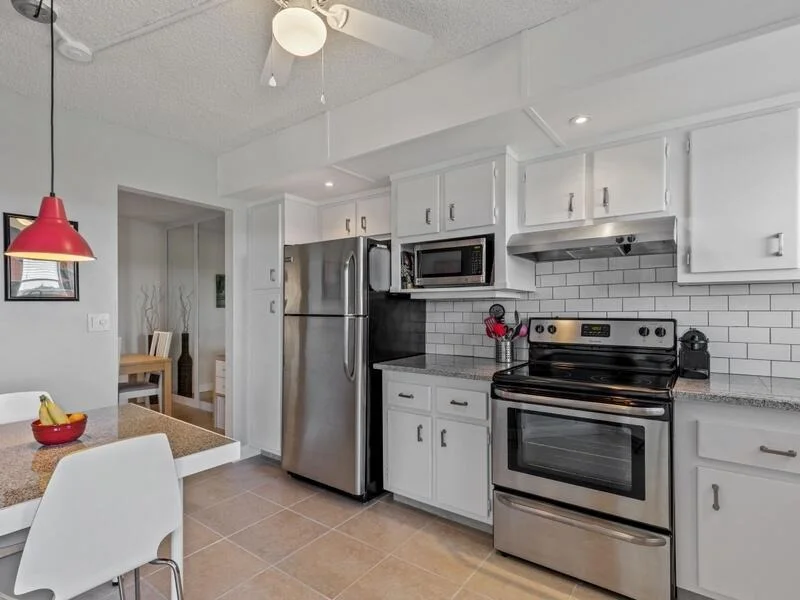 Unit for sale at 3871 Via Poinciana, Lake Worth, FL 33467