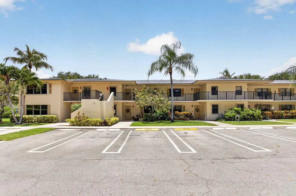 Unit for sale at 2898 SW 22nd Circle, Delray Beach, FL 33445