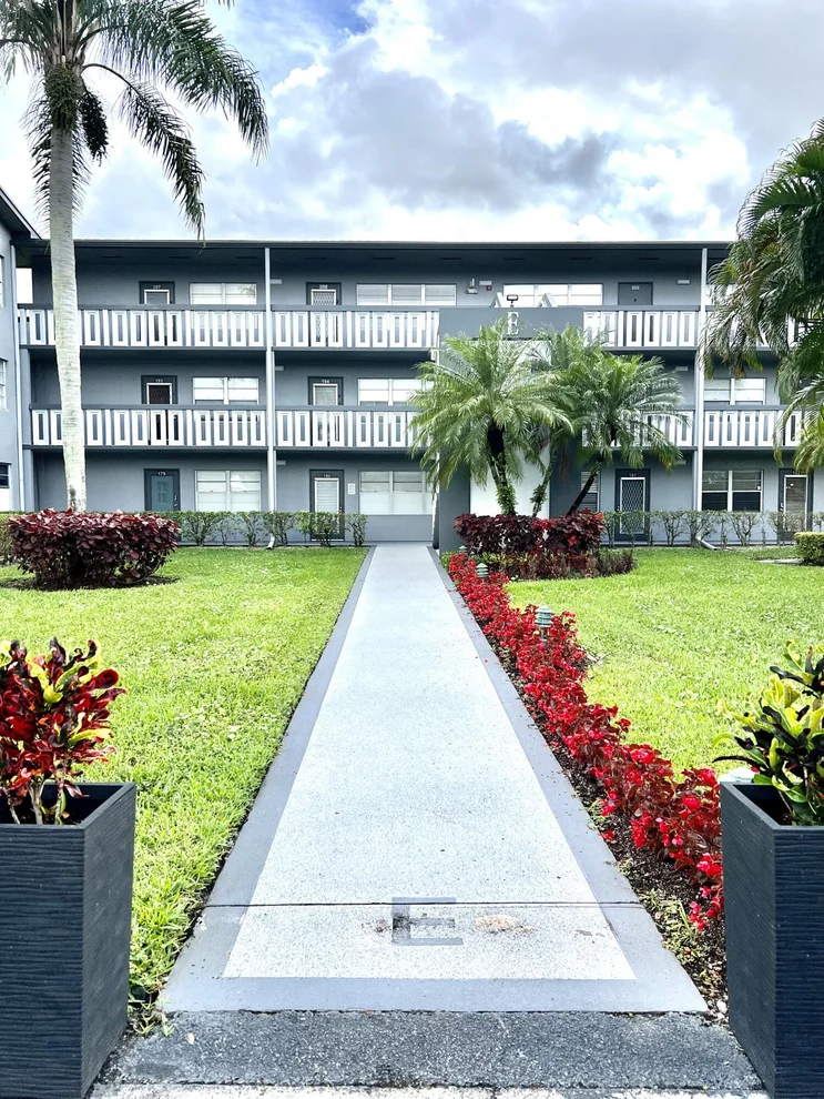 Unit for sale at 209 Suffolk E E, Boca Raton, FL 33434