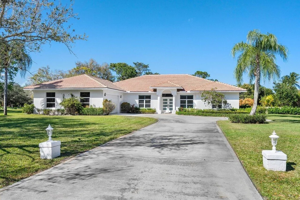 Unit for sale at 8170 Man O War Road, Palm Beach Gardens, FL 33418