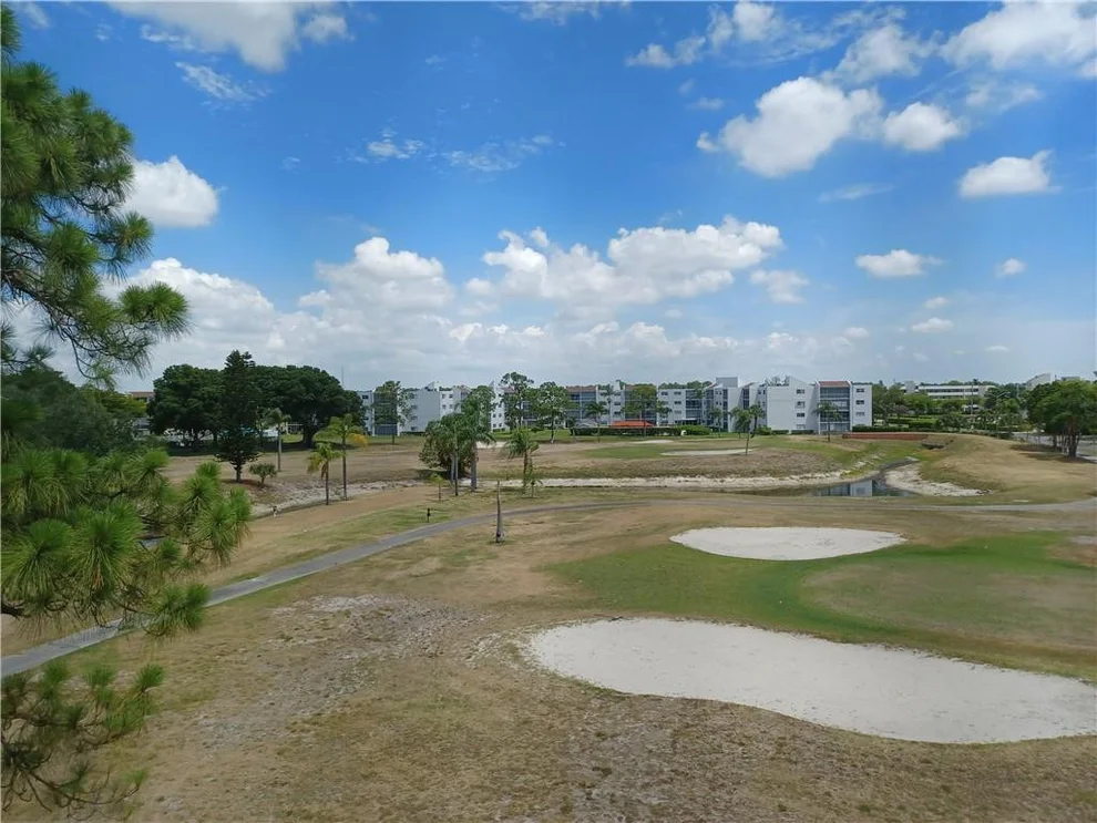 Unit for sale at 3425 Via Poinciana, Lake Worth Beach, FL 33467