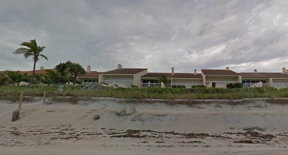 Unit for sale at 9 Sloans Curve Drive, Palm Beach, FL 33480