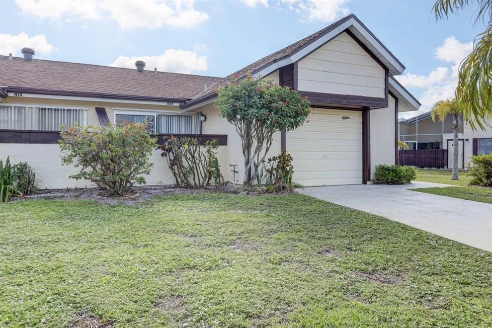 Unit for sale at 1422 SE Larkwood Circle, Port St Lucie, FL 34952